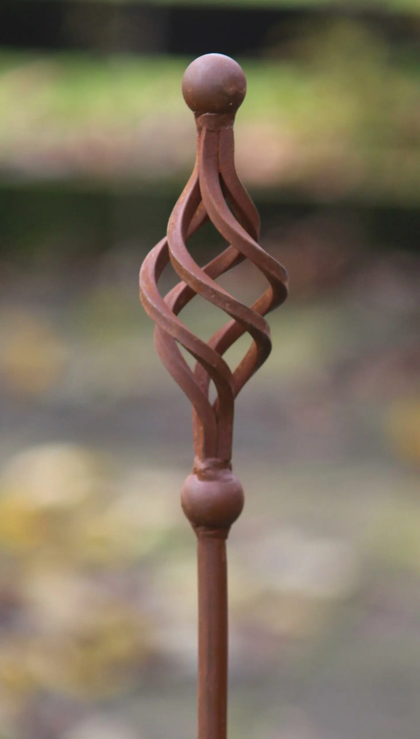Plantensteun met sierknop, 150 cm., roestbruin PS215