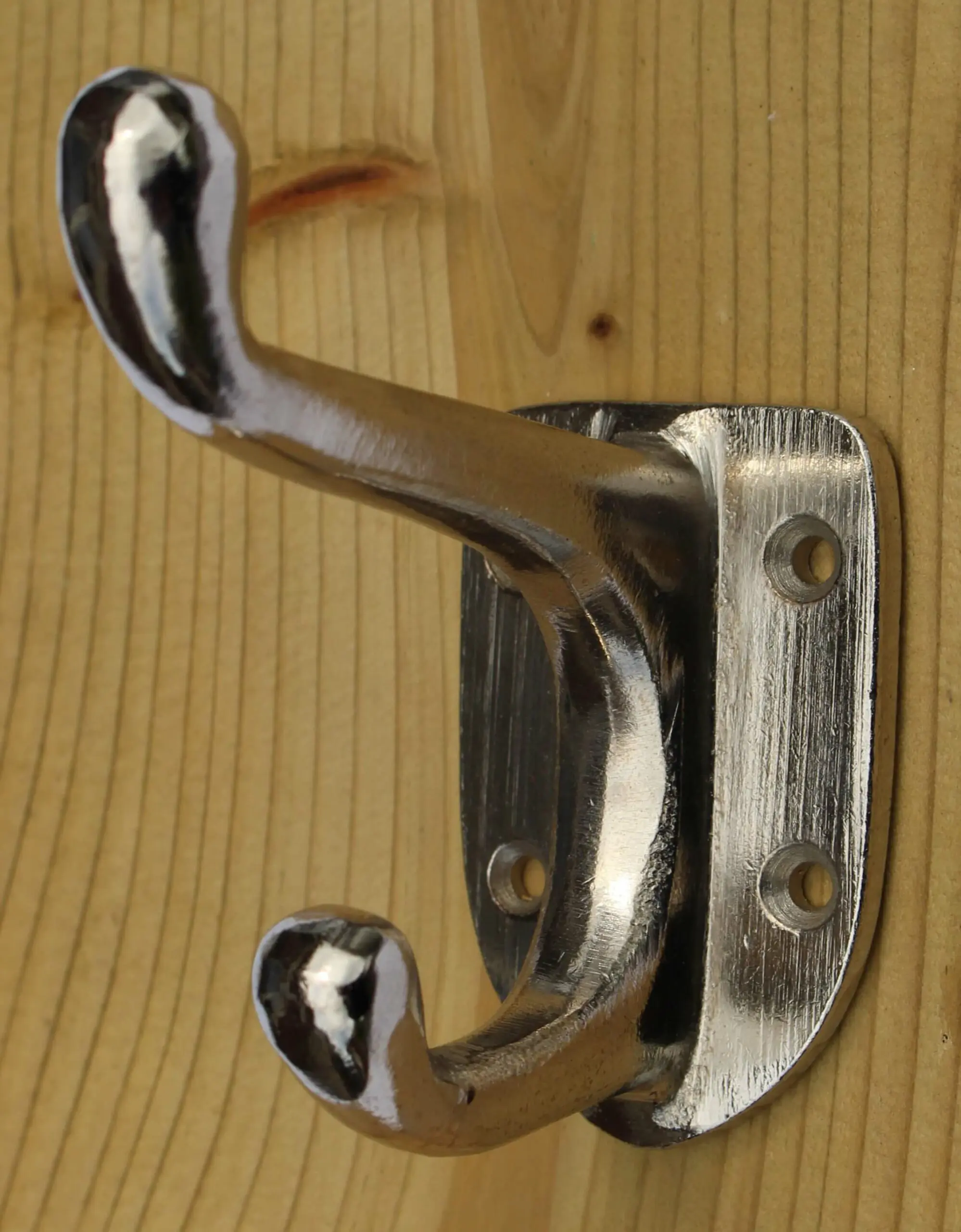 Kapstokhaak schild, zilver, gietijzer  KH332
