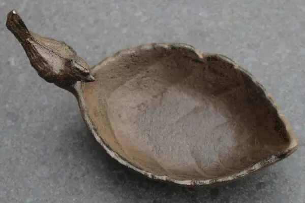 Vogelschaal, vogelbad blad met vogel, gietijzer VB153 - Afbeelding 3