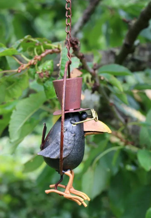 Vetbolhanger vogel met bril en hoed, metaal  VH261