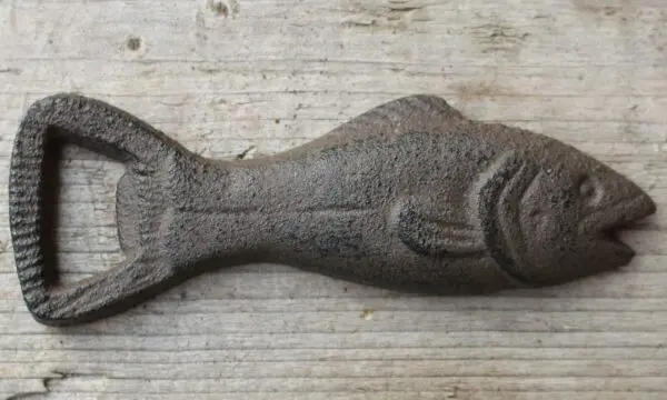 Flesopener Vis, Gietijzer