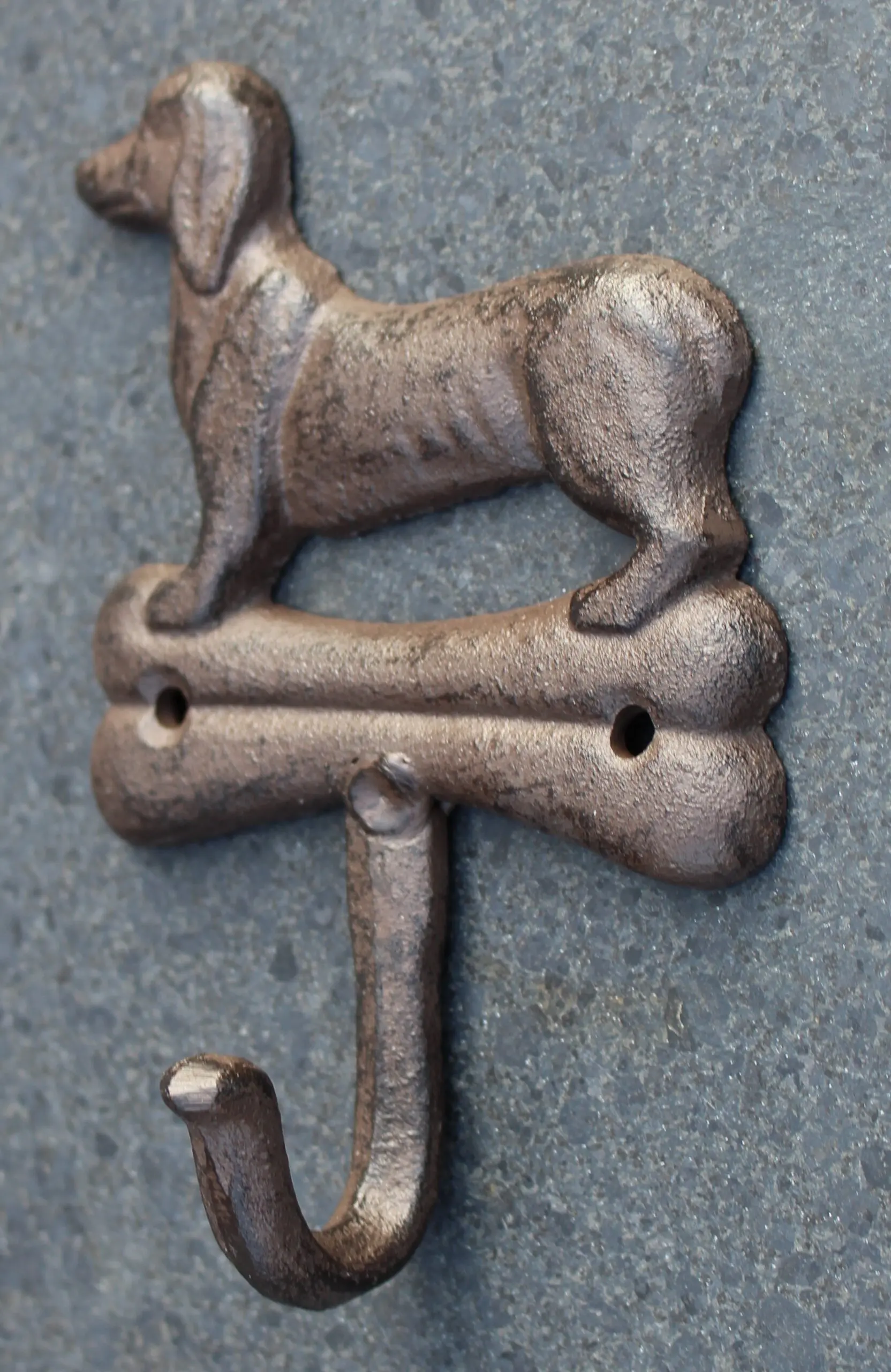 Kapstokhaak Teckel met kluif, hond, gietijzer KH1726 - Afbeelding 2