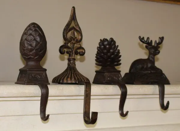 Stocking hanger dennenappel met haak, kasthaak, gietijzer XM44 - Afbeelding 4