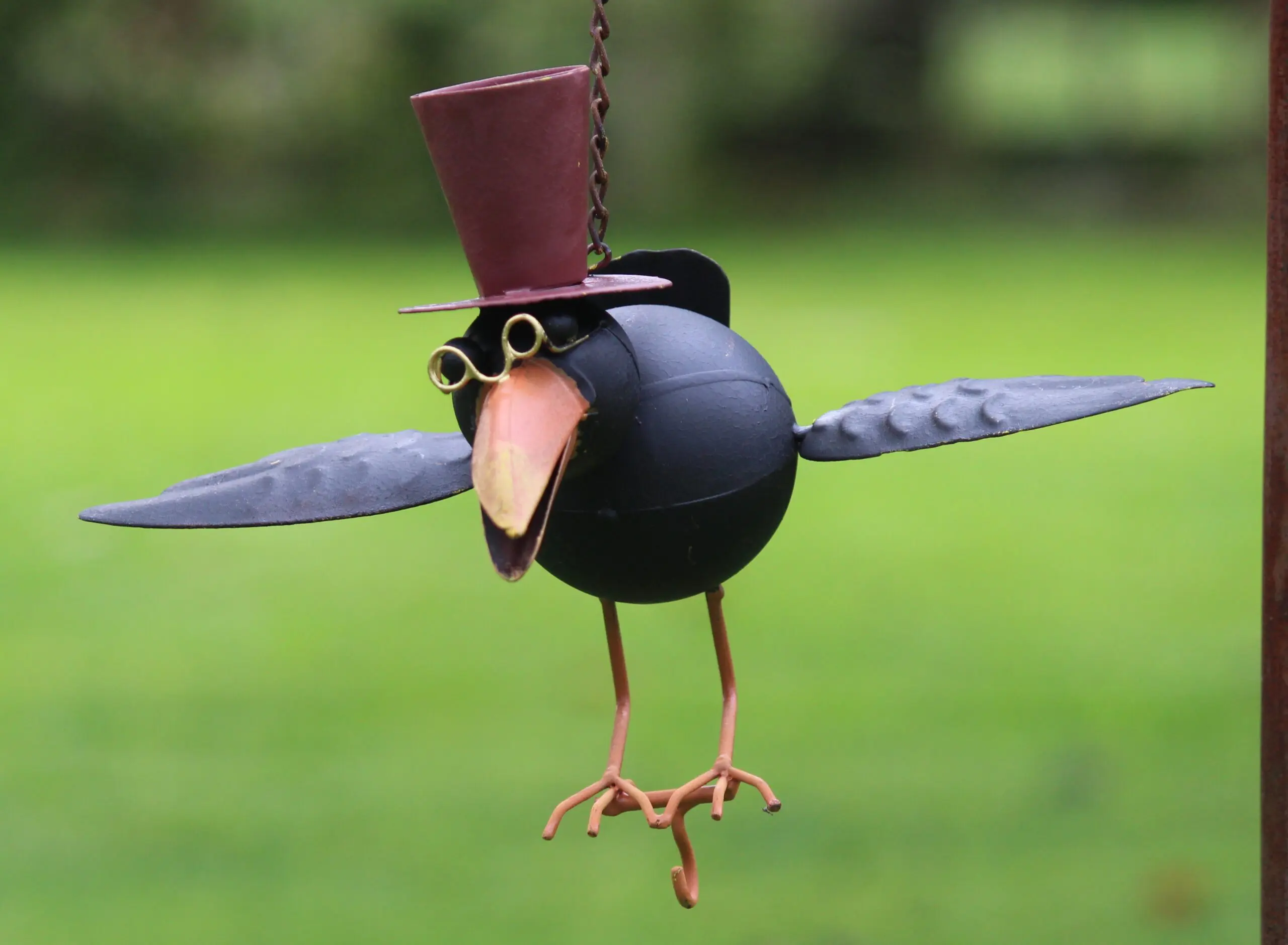 Vogelvoerhanger, vetbolhanger vogel met hoed en bril, groot VH361