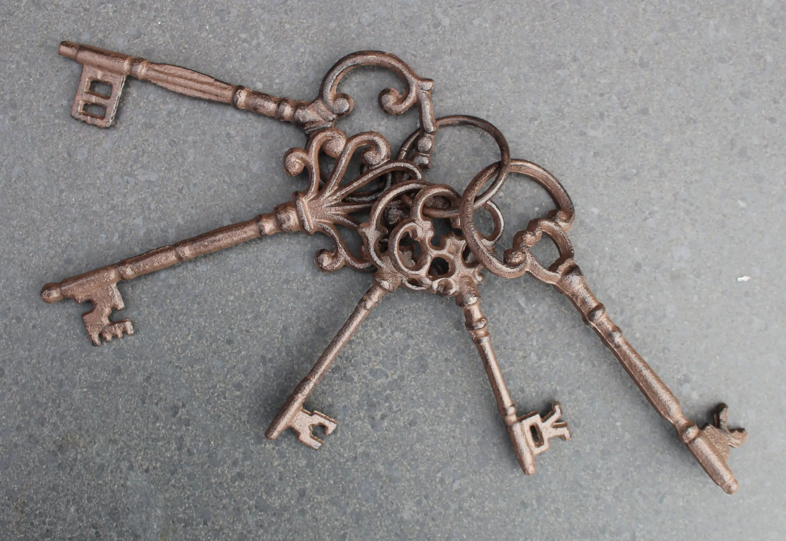 Sleutelbos van 5 sleutels, gietijzer DB63