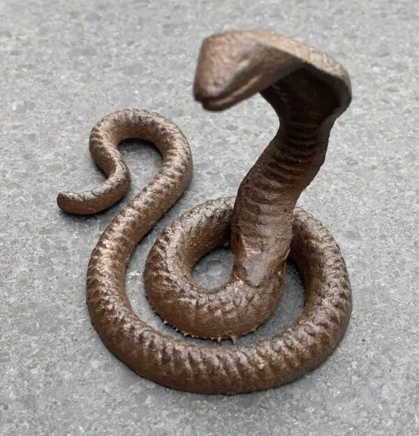 Slang 8,1 cm. Gietijzer klein SG415