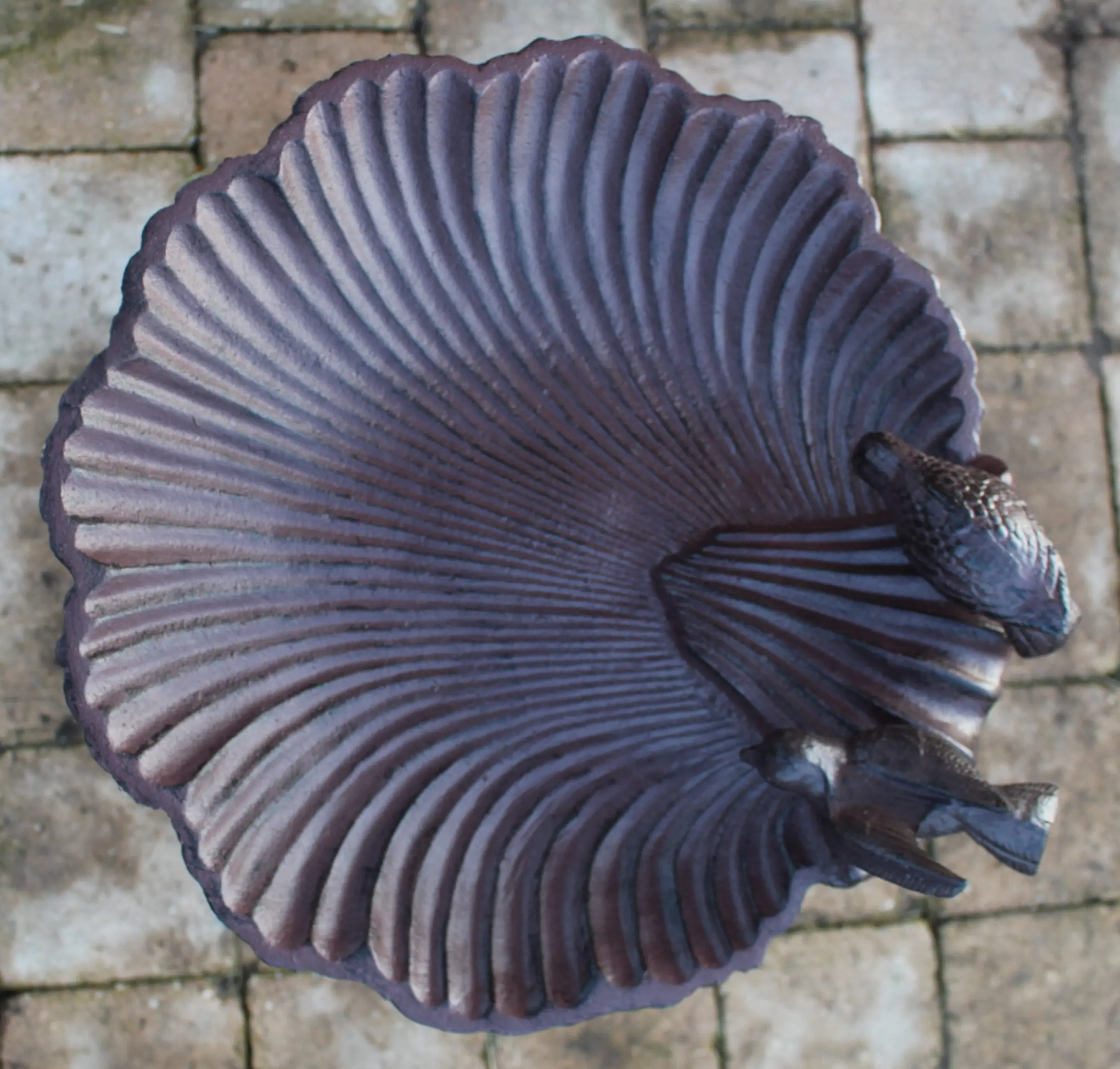 Vogelschaal, vogelbad met vogel op voet, gietijzer VB174B - Afbeelding 4