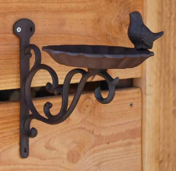 Wandhaak met vogelschaal en vogel, gietijzer VB163