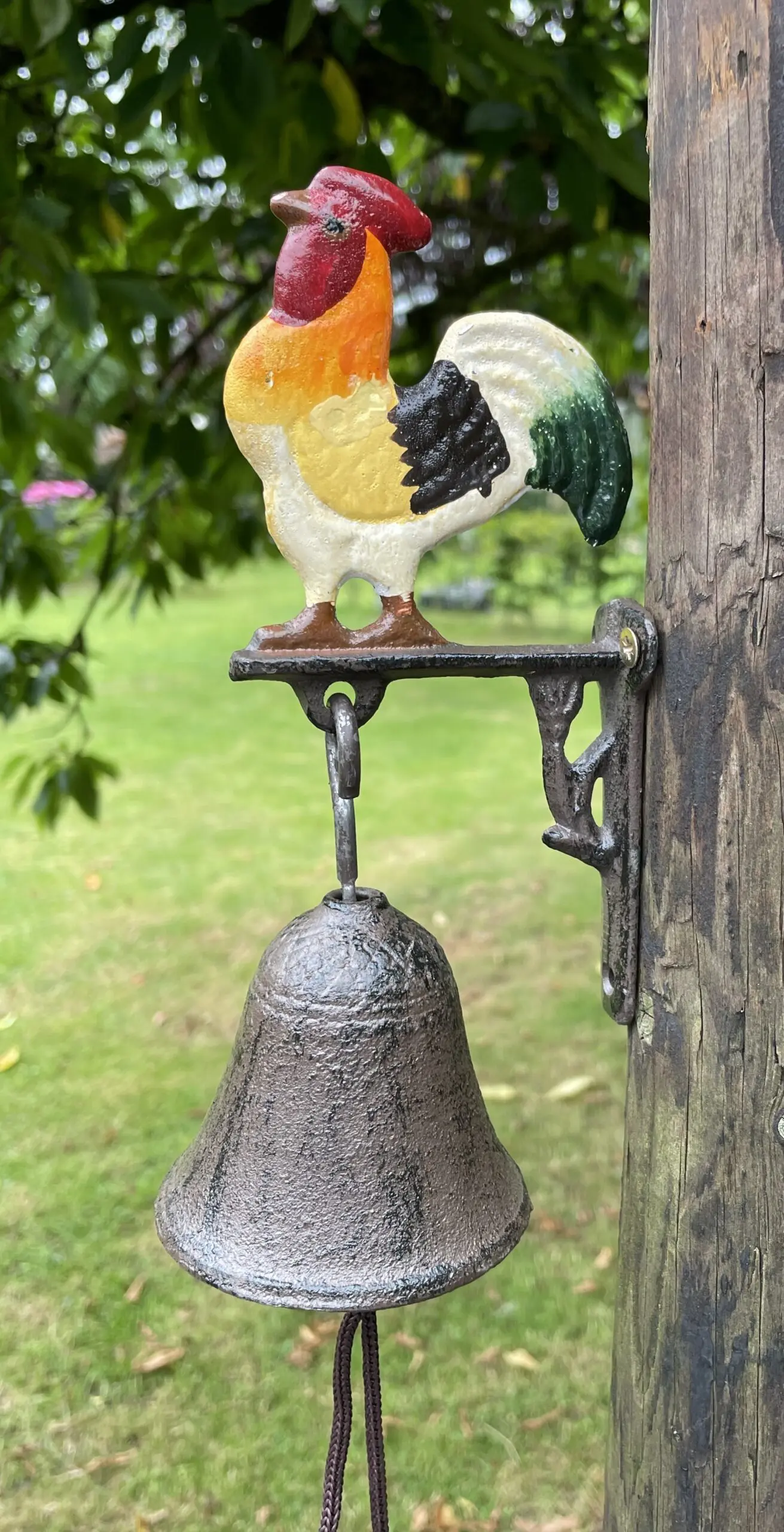 Deurbel haan, gekleurd, gietijzer DB139K