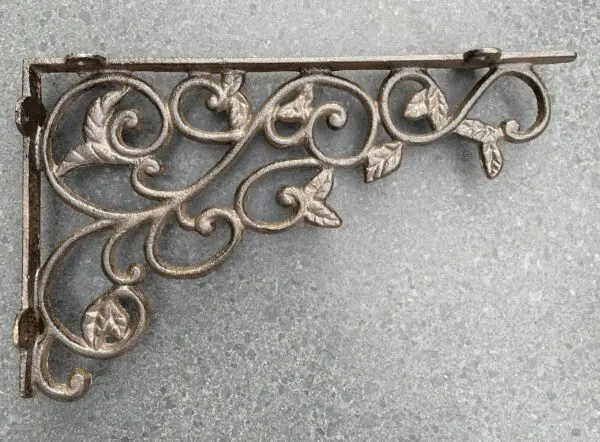 Plankdrager, wandhaak blaadjes 30,5 cm, gietijzer    PD245