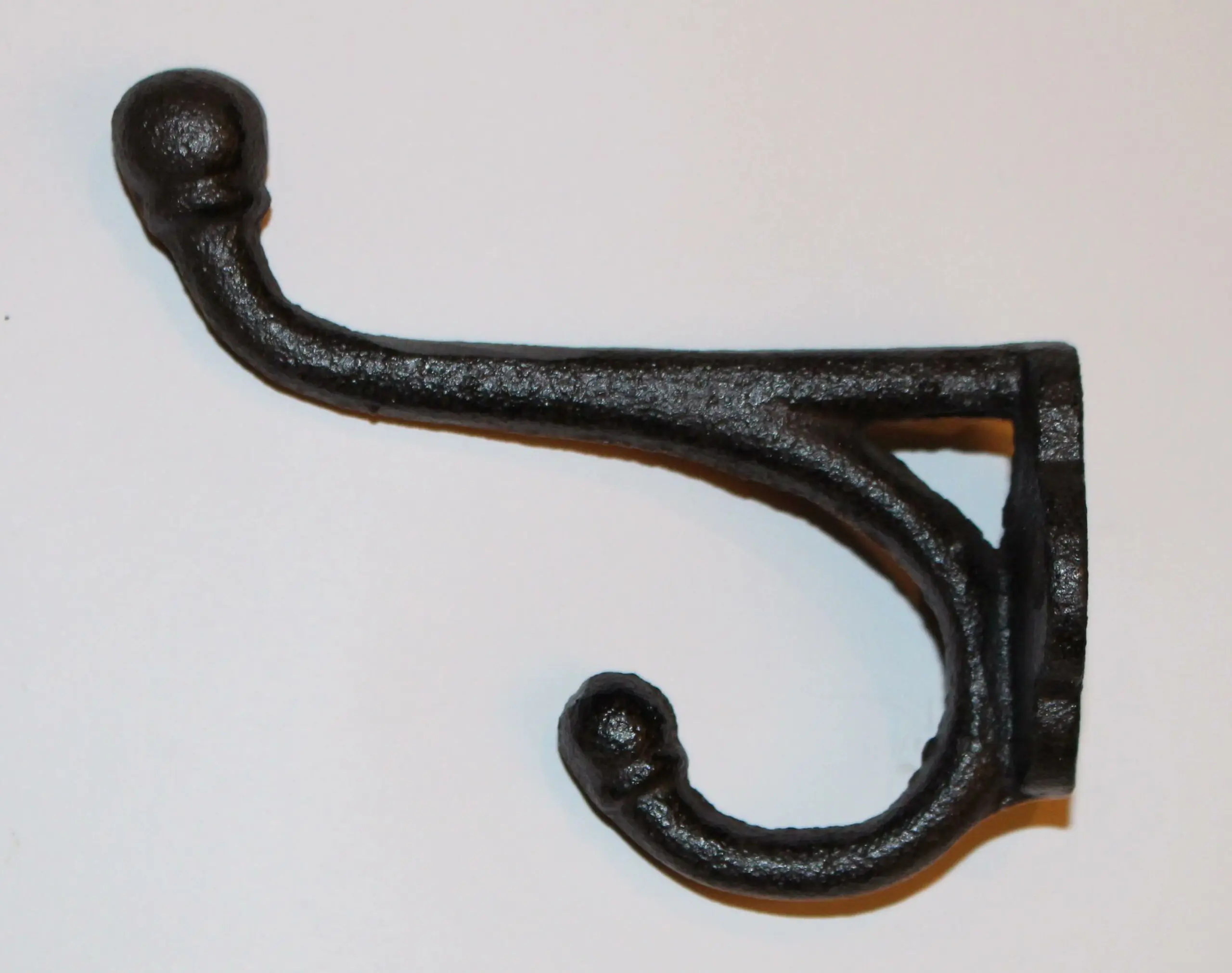 Kapstokhaak 8,4 cm, dubbele haak, bruin, gietijzer KH116