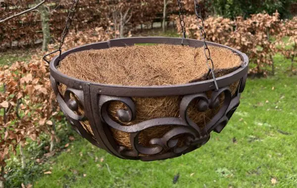 Hanging basket 30 cm. met kokos, gietijzer BPH26 - Afbeelding 3