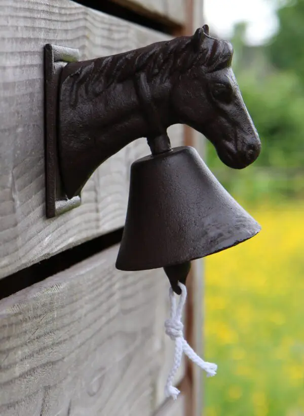 Deurbel paard, paardenhoofd, gietijzer DB31