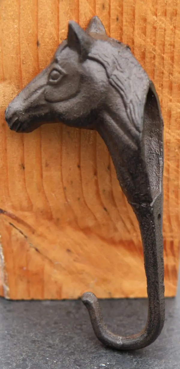 Kapstokhaak paard, gietijzer, large   KH2744 - Afbeelding 2