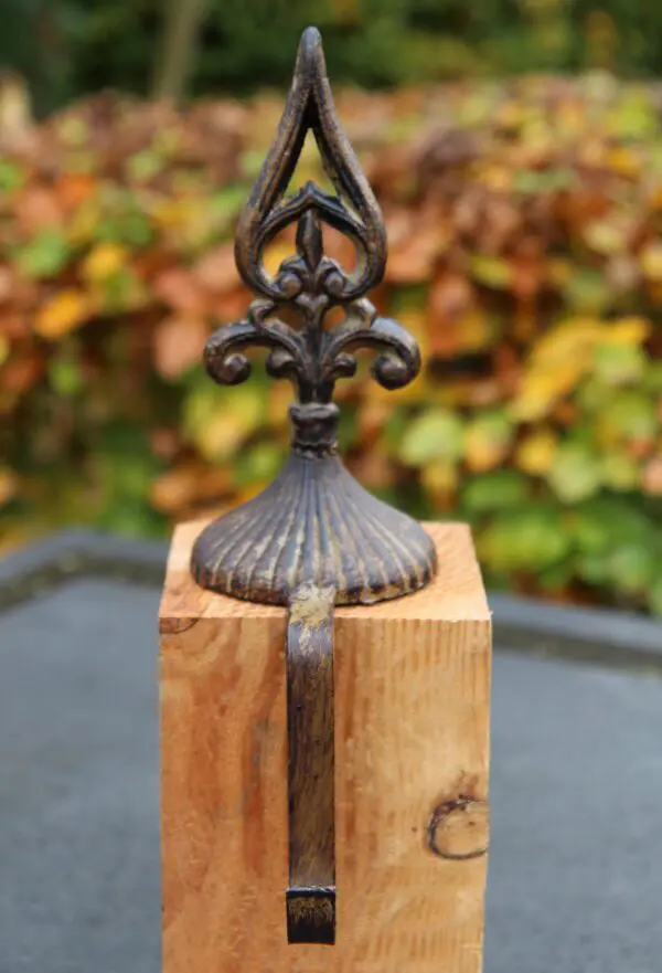Stocking hanger Franse lelie, brons-bruin, gietijzer XM449C - Afbeelding 4