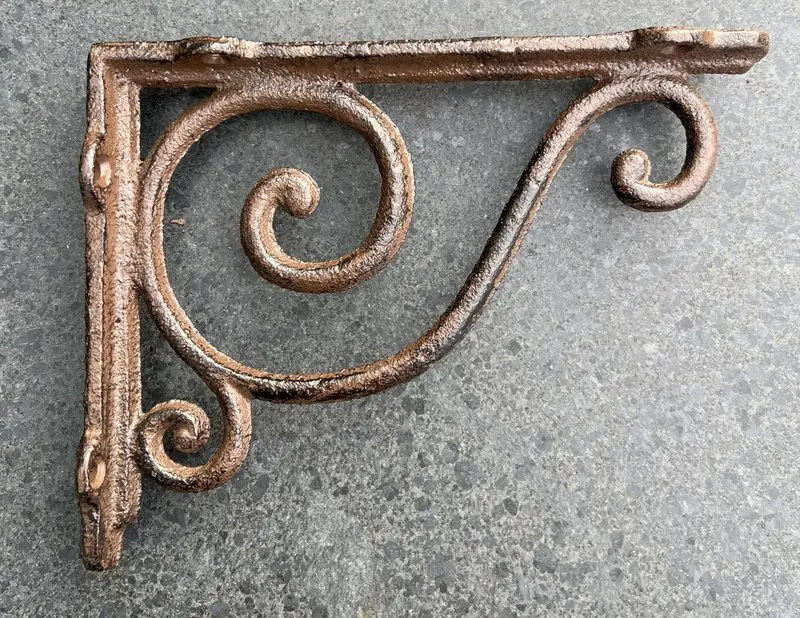 Plankdrager, wandhaak 19,2 cm. gietijzer PD1148