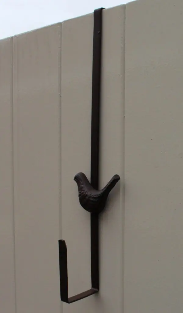 Metalen deurkranshanger met gietijzeren vogel LH280