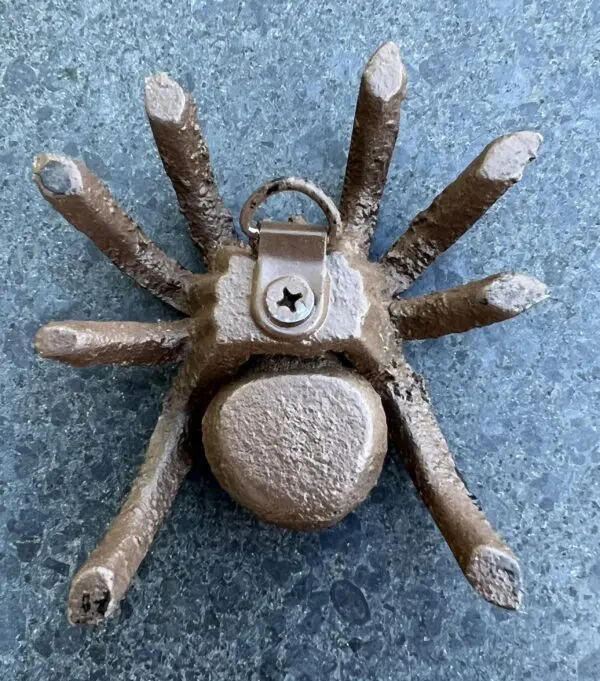 Spin met ophanghaakje, Gietijzer SG385 - Afbeelding 4