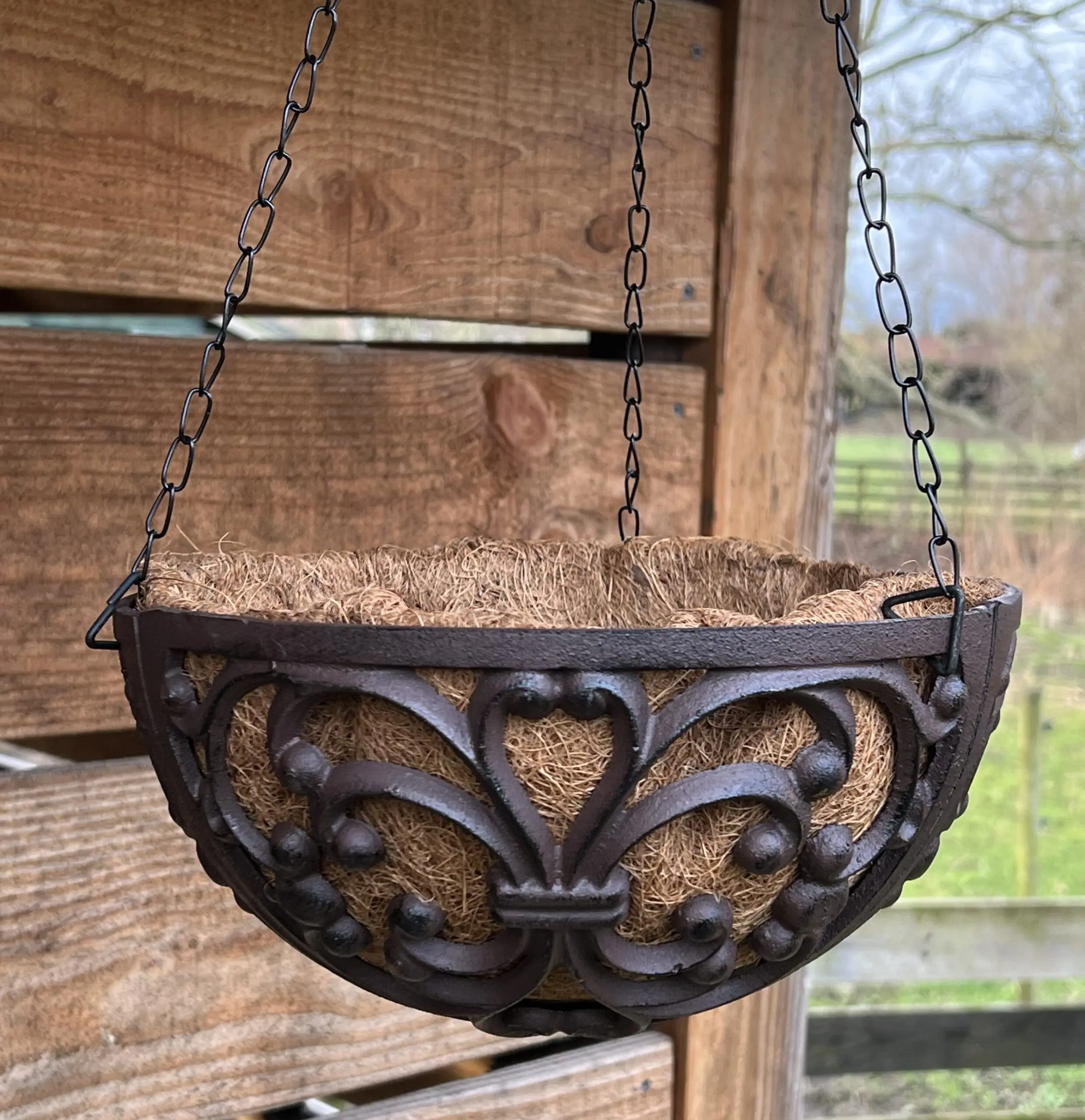 Hanging basket 25 cm. met kokos en ophanghaak, Gietijzer BPH25 - Afbeelding 3