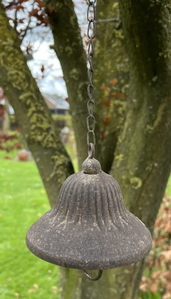 Vetbolhanger, vogelvoerhanger klok, aged metal bruin VH590