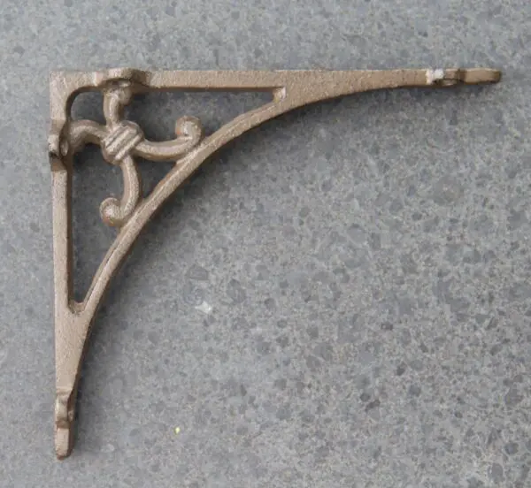 Plankdrager Boog 16 of 19 cm, gietijzer PD180