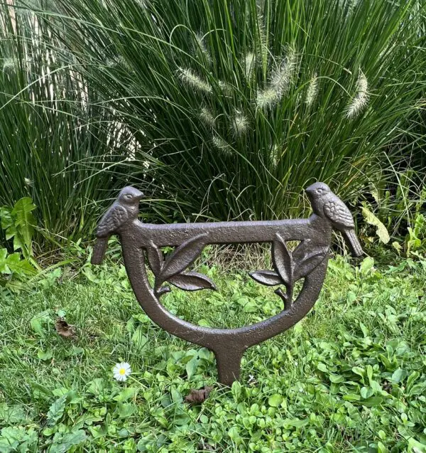 Schoenschraper, laarzenschraper vogels met pin, gietijzer BR07