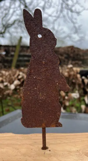 Tuinsteker haas, roestig metaal SH277