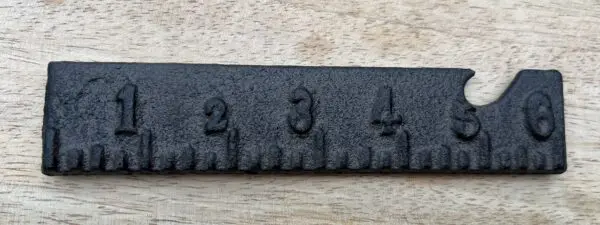 Flesopener, bieropener meetlint, liniaal, gietijzer FG582 - Afbeelding 3