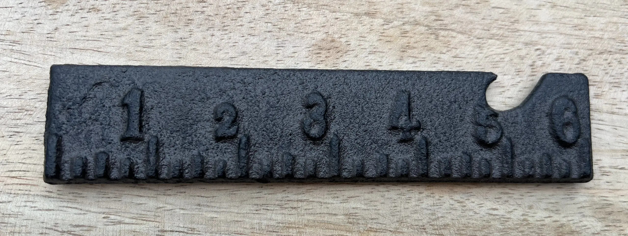 Flesopener, bieropener meetlint, liniaal, gietijzer FG582 - Afbeelding 3