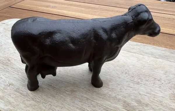 Dierenbeeld koe, gietijzer  KG307 - Afbeelding 2