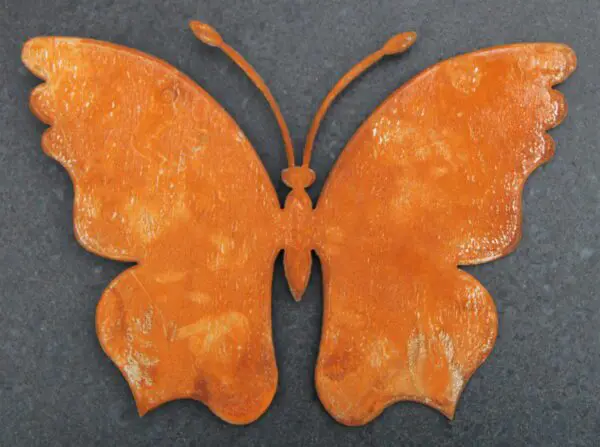Muurvlinder, vlinder, roestig metaal, L    MV284A