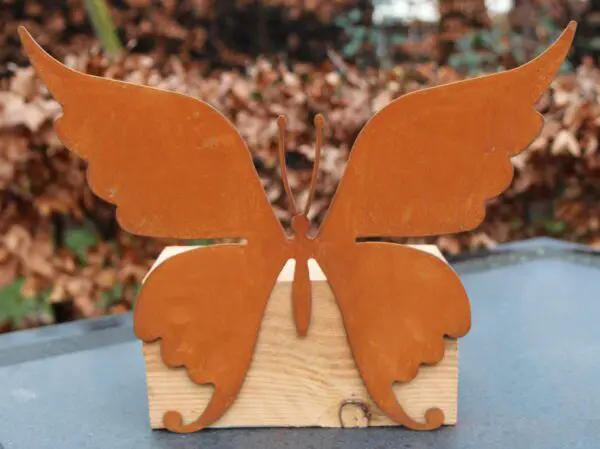 Muurvlinder, vlinder, roestig metaal, L    MV284B