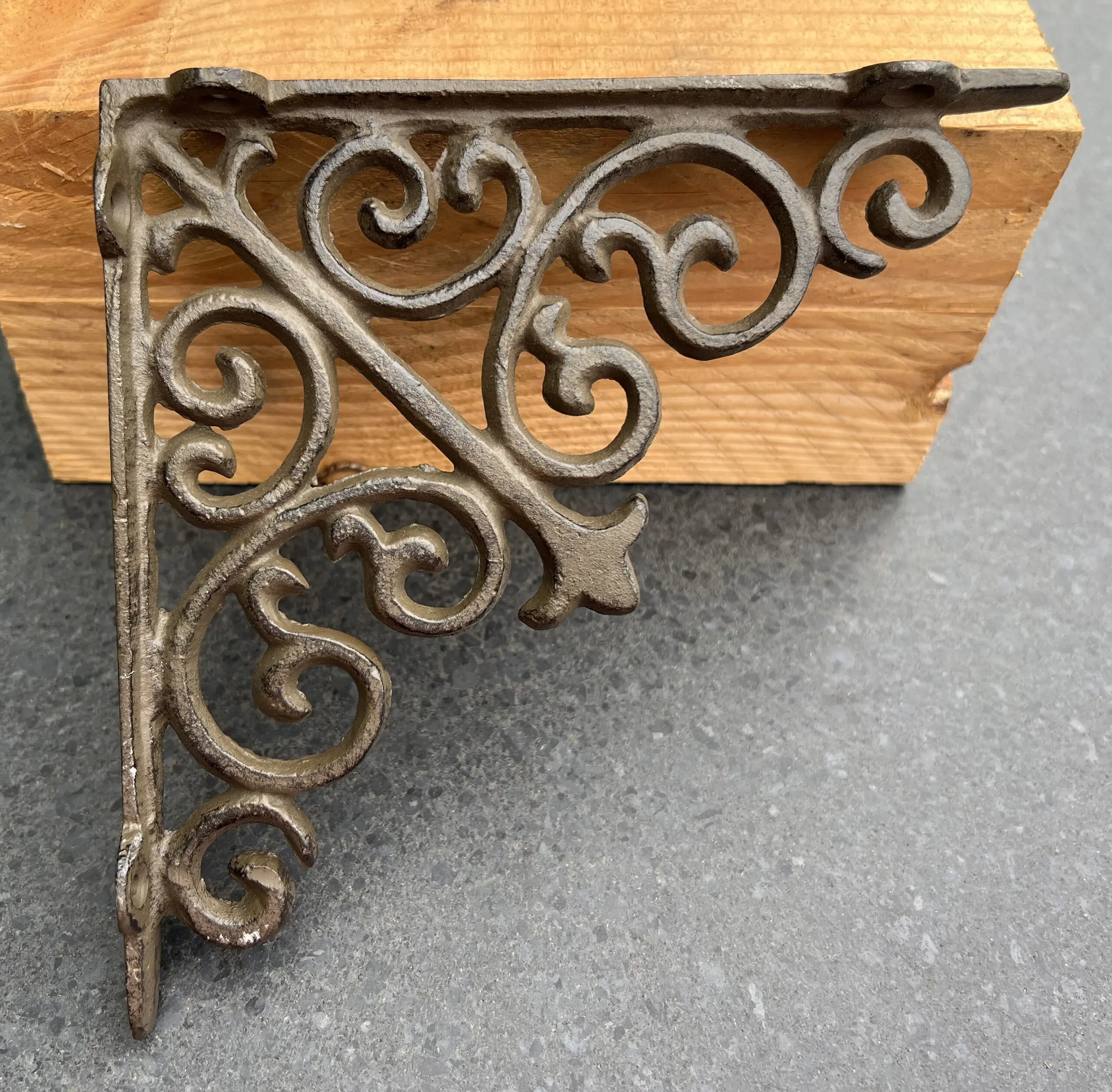 Plankdrager vierkant 18,3 cm, gietijzer PD175