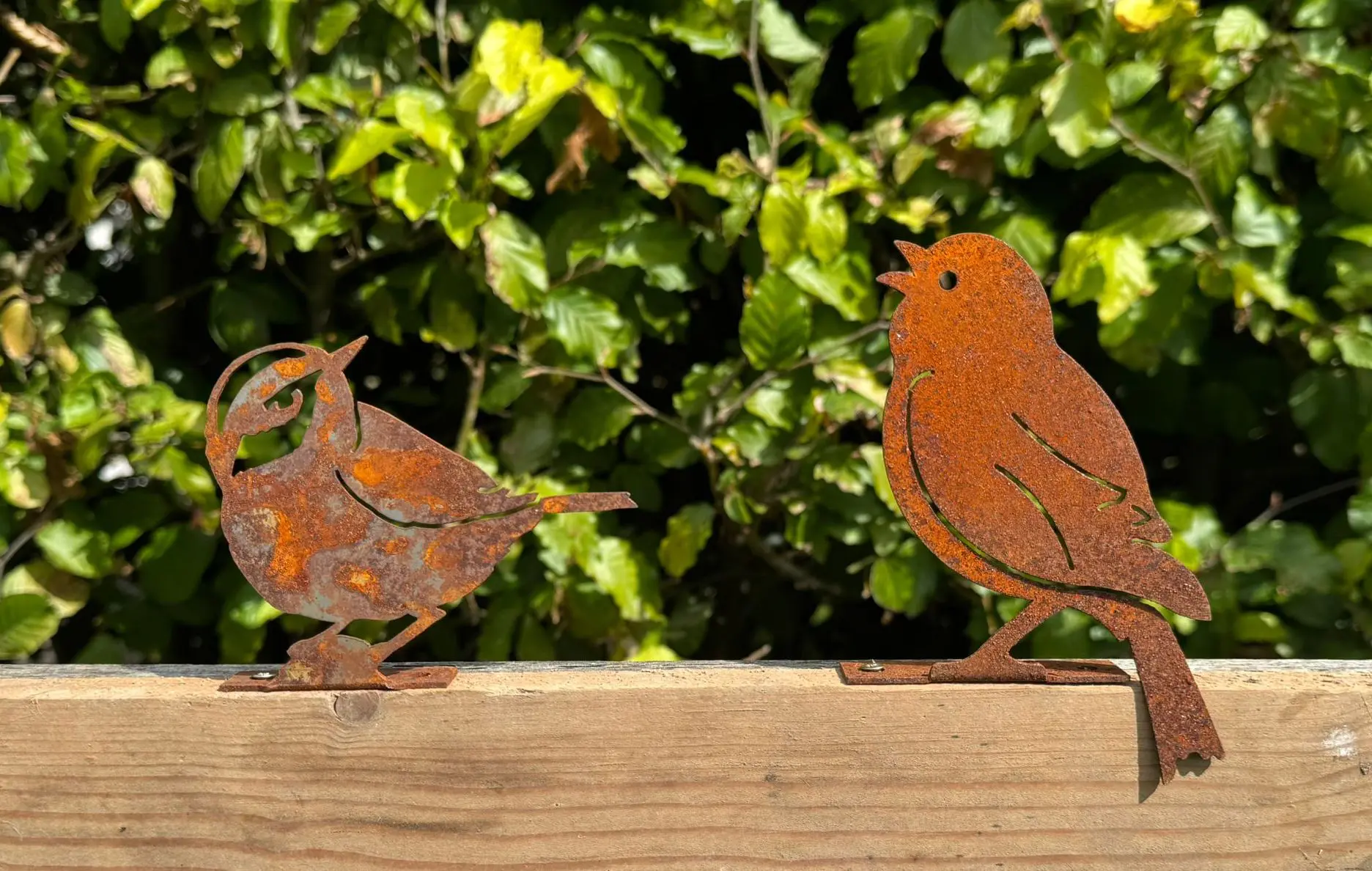Silhouet vogel schroefbaar op schutting, roestig metaal MV123 - Afbeelding 4