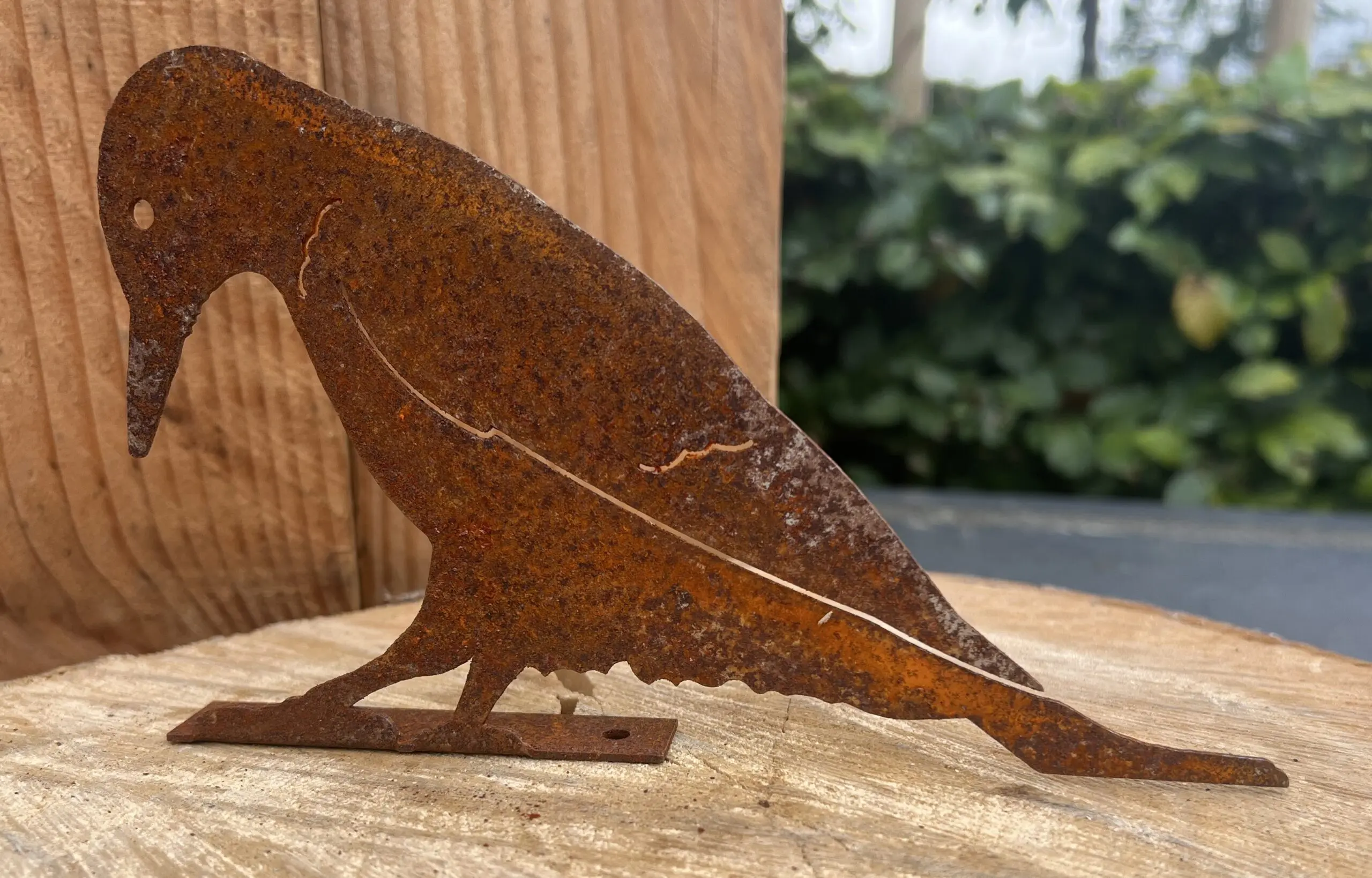 Silhouet specht schroefbaar op schutting, roestig metaal MV124 - Afbeelding 2