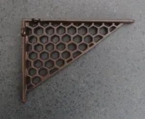 Plankdrager 24,5 of 19 cm, gietijzer, honingraat PD143