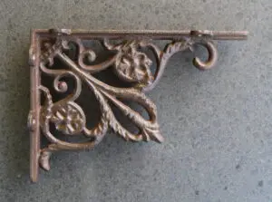 Plankdrager, wandhaak sierlijk 23,5 cm, gietijzer PD146