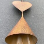 Vetbolhanger kerstklok met Hart, Roestig metaal