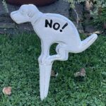 Hondenbordje: NO, Hier Niet Poepen, Gietijzer, Groot, Wit