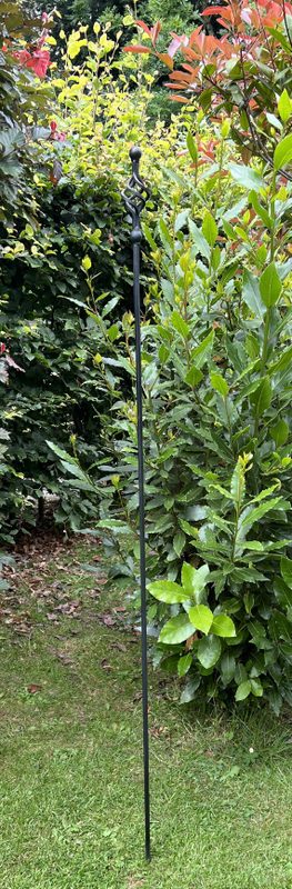 Plantensteun 150 cm. met sierknop, Zwart PS115
